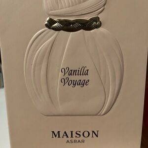 Maison Asrar Vanilla Voyage
